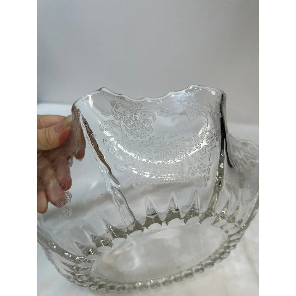 Viking‎ New Martinsville Ruffled Crimped Bowl Meadow Wreath Etching